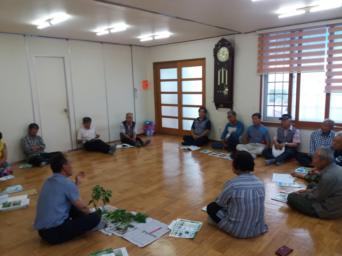꾸미기_(27일) 서천군, 당면 영농 궁금증 '현장에서 즉시 해결!'(현장교육) (2)