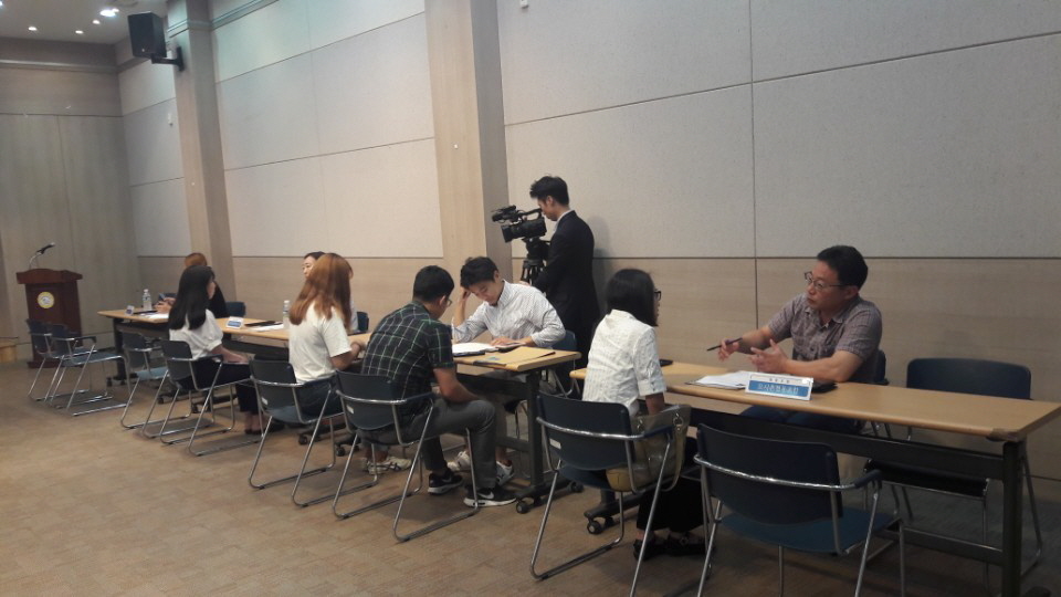 사진(20일) 서천군, 지역주도형 청년 일자리사업 구인구직만남의날 행사 개최
