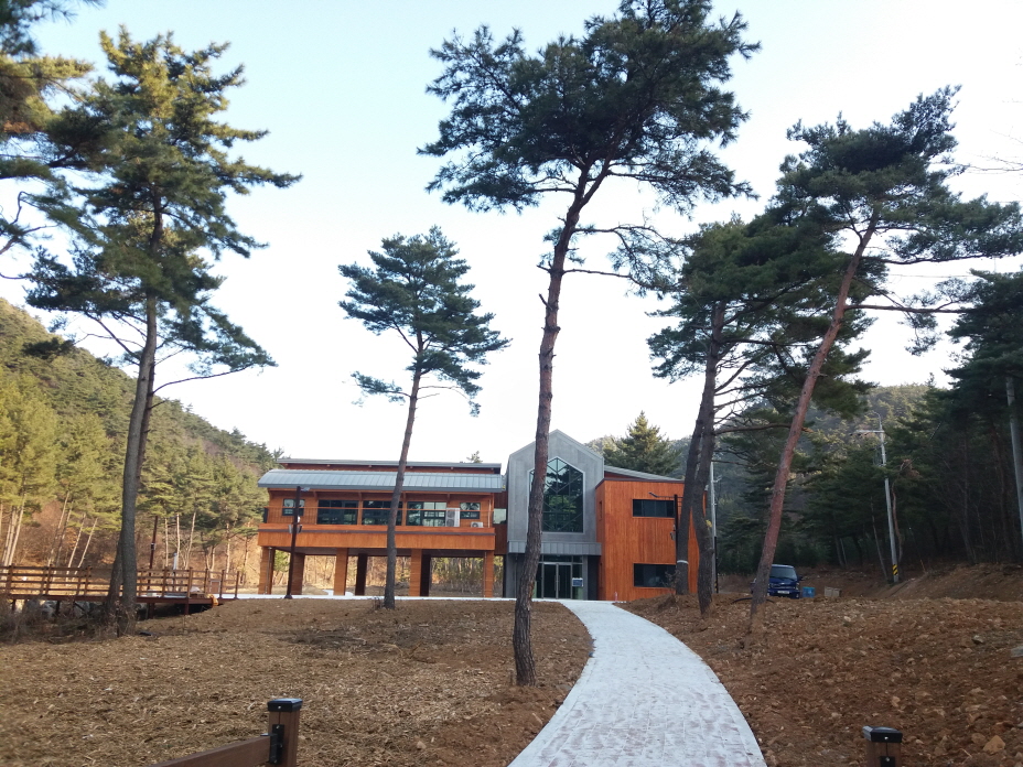 사진(18일) 서천군, 치유의 숲 조성사업 추진 착착(산림치유센터) (2)
