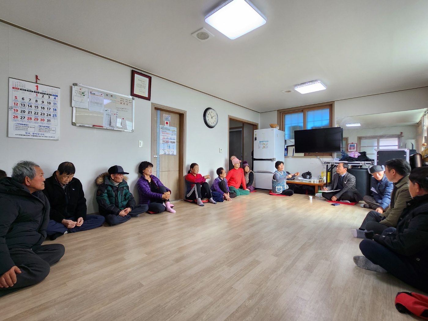 5. 정호 비인면장, 설맞이 경로당 방문