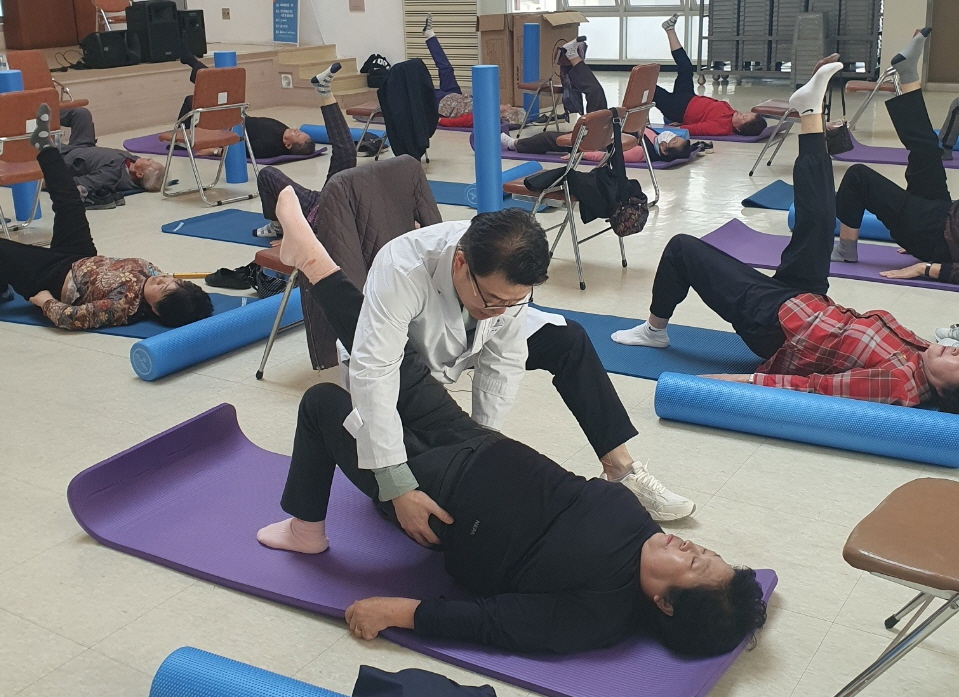 5. 서천군보건소, 나와YOU 건강해짐(gym) 장애예방 운동교실 운영