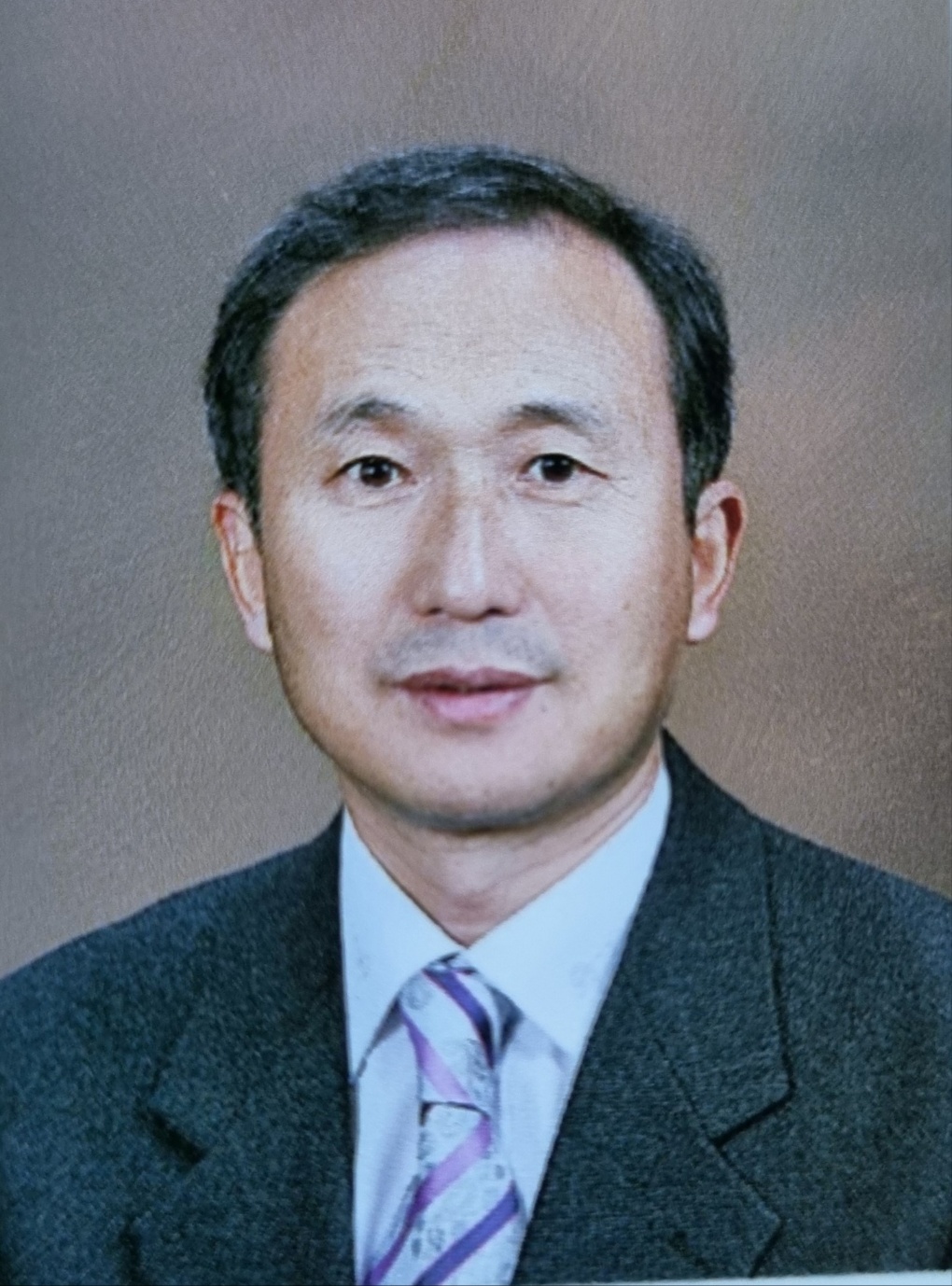 이상근 씨, 행복비인후원회에 100만원 후원