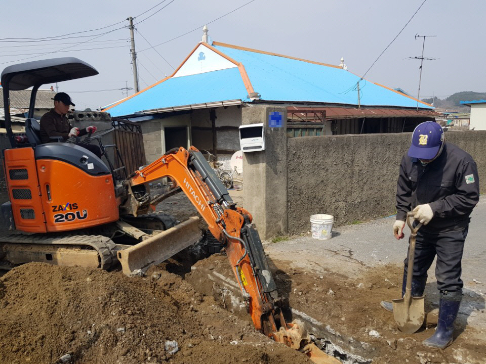 마서사랑후원회, 저소득 가정 상수도 공사비 지원