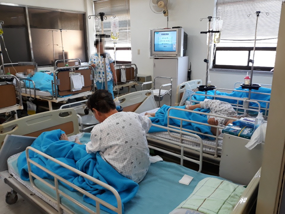 서천군보건소, 간병 부담 줄이는 보호자 없는 병원 운영