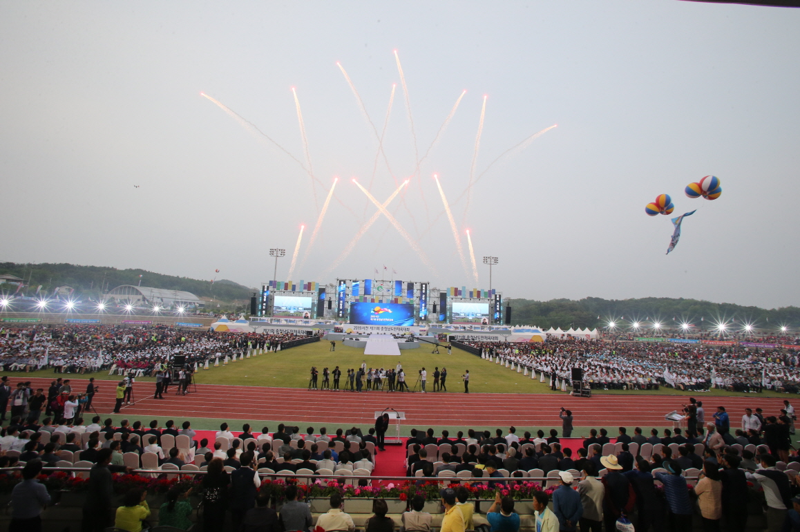220만 충남도민 대화합의 축제 ‘제71회 충남도민체전’서천군서 화려한 개막!